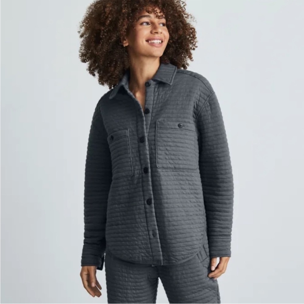 Everlane The Organic Cotton Quilted Shirt Jacket Collared Side Pockets Size M